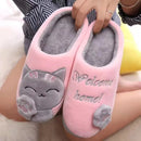 (PAGUE 1 LEVE 2) Pantufa Feminina Gato da Sorte Antiderrapante + BRINDE